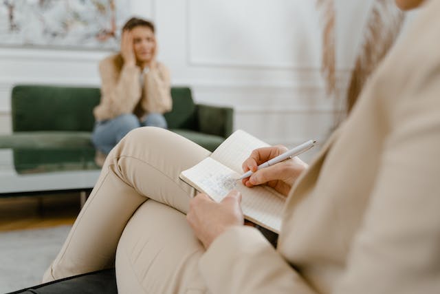 Patarimai, kurie padės atrasti tinkamą psichoterapijos specialistą Vilniuje