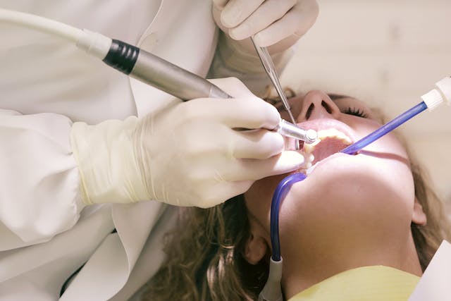 Kaip dantų implantai gali pagerinti jūsų burnos sveikatą